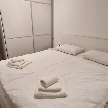 Bonaca 3 With Private Parking 公寓 洛夫兰